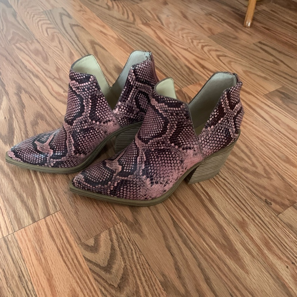 Vince Camino Pink Snakeskin Booties